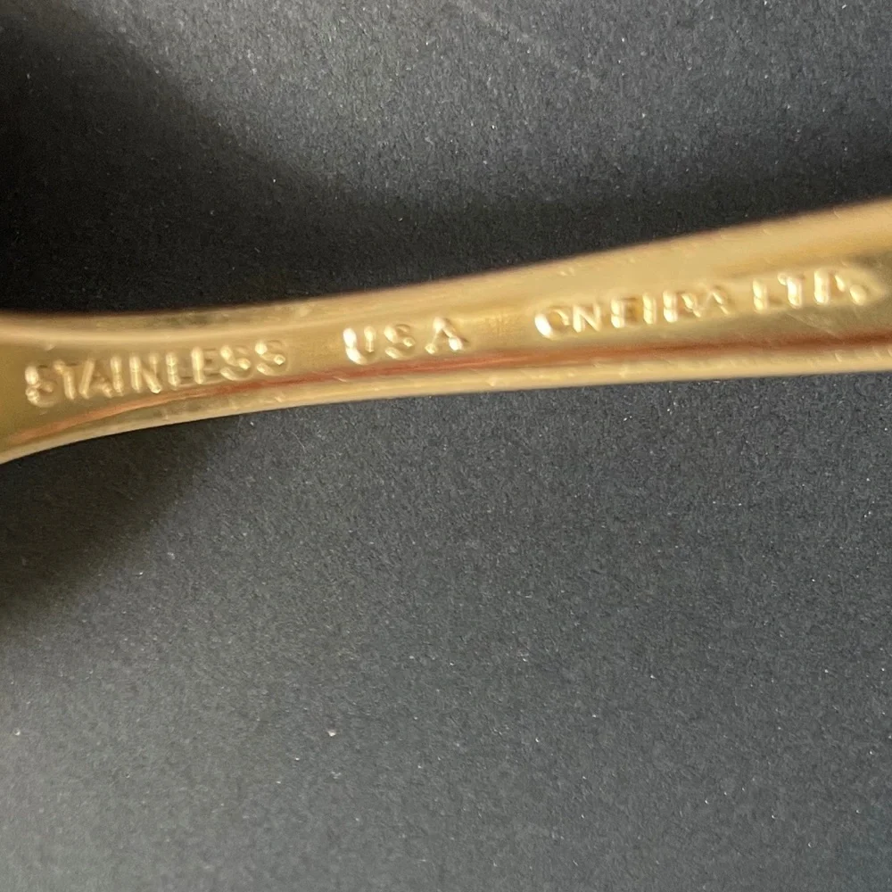 Oneida Stainless Flatware Rose Duet Pattern 4 Tablespoons Soup Spoon HTF Pattern